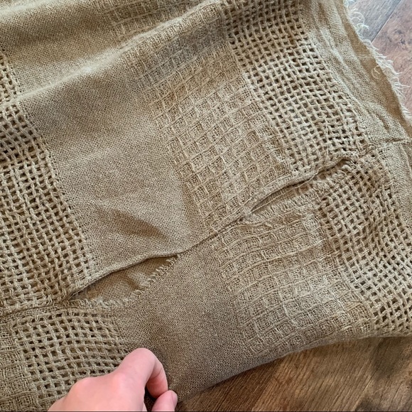 Taupe waffle knit infinity scarf - Picture 6 of 7